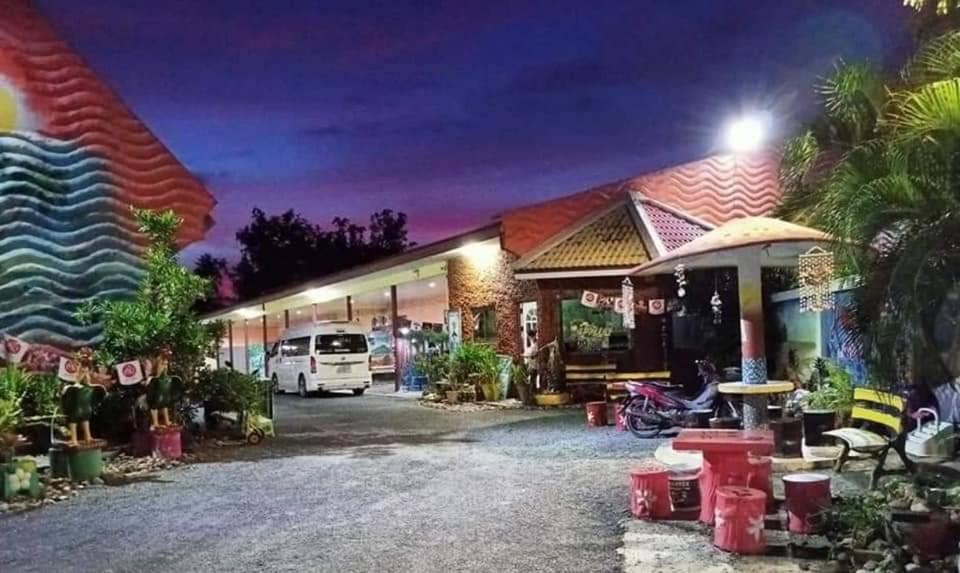 สิชล บ้านอุ๊ รีสอร์ท, Thailand