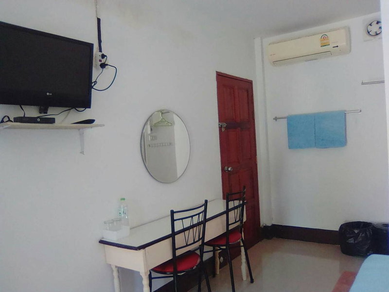 Thanathorn Guesthouse, Trang, Thailand