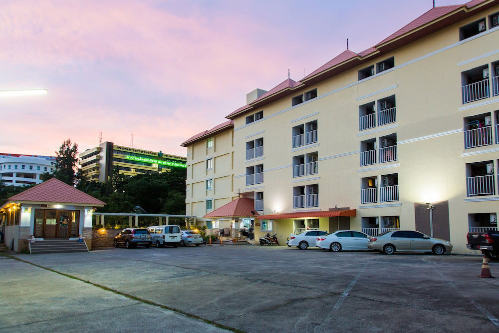 Hotel · OYO 227 Suchaya House, Hua Hin