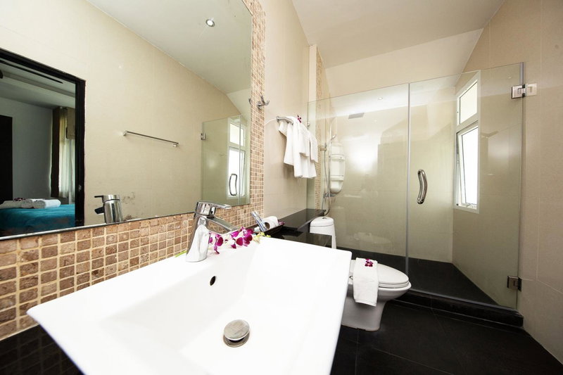 Paradise Pool Villa Pattaya in Tropicana Village, Jomtien Beach, Thailand