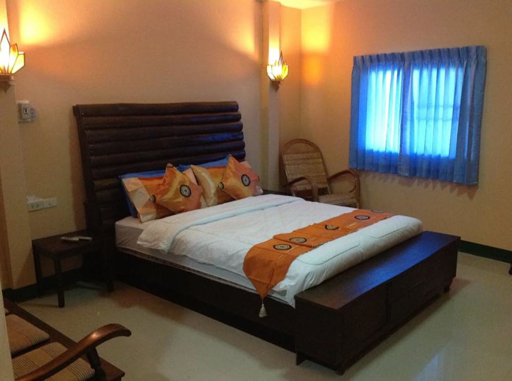Ruen Kaew Boutique Resort, Thailand