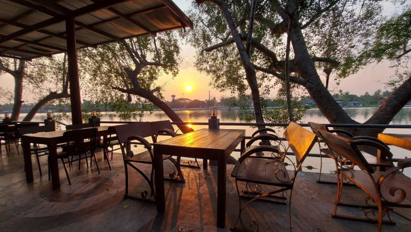 River CoCo @ Amphawa, Samut Songkhram, Thailand