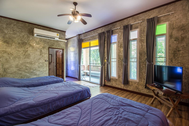 Baan NaraTawan, Suan Phung, Thailand