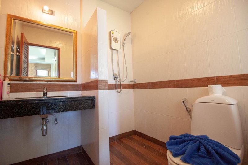 3 Bedroom Town Villa With Private Pool, Pattaya South, Thailand