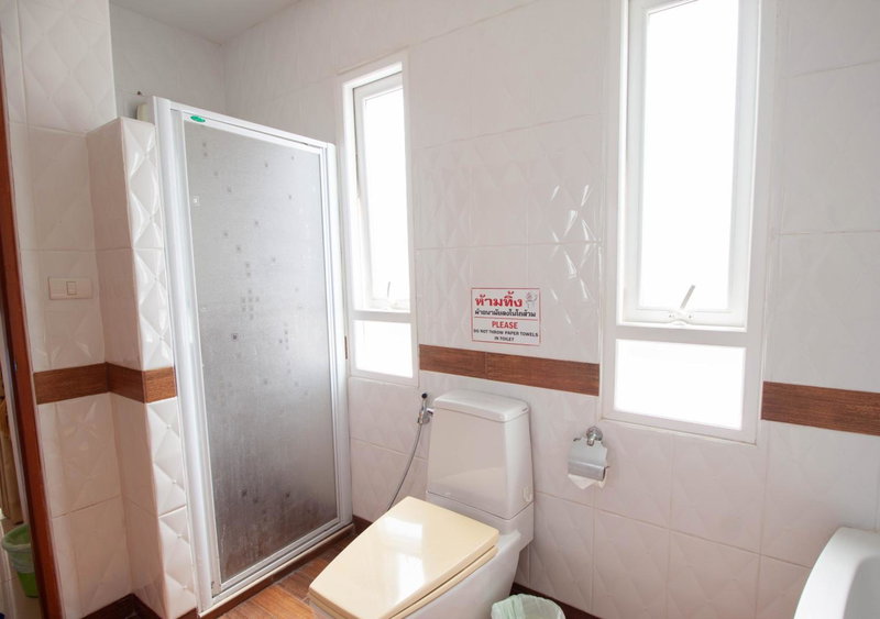3 Bedroom Town Villa With Private Pool, Pattaya South, Thailand