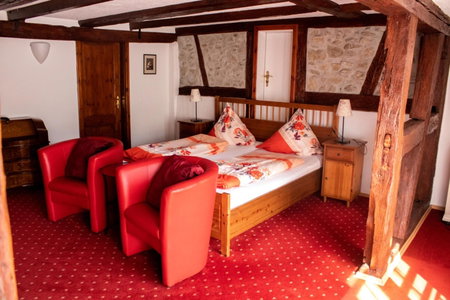 Hotel Herberge zur Traube, Bad Wimpfen, Germany