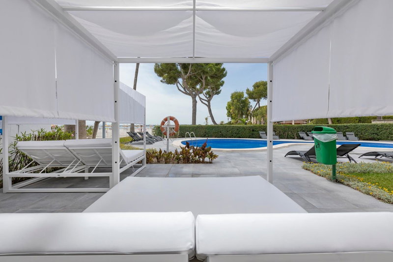 Sand Beach Apartments, Port d'Alcudia, Spain