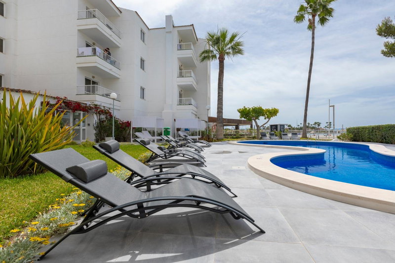 Sand Beach Apartments, Port d'Alcudia, Spain