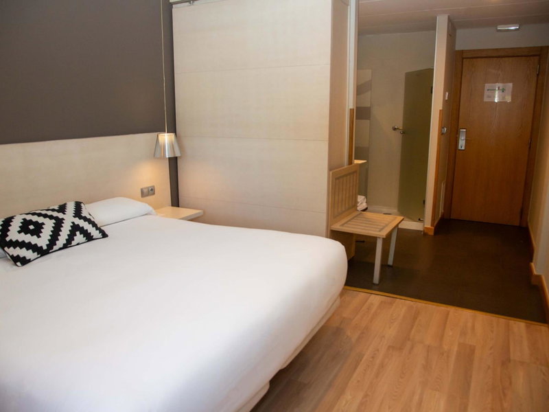 Hotel Restaurante Cadosa, Soria, Spain
