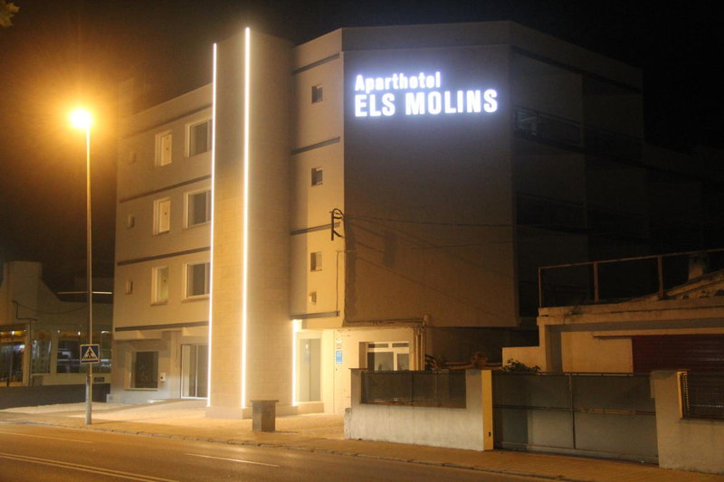Aparthotel Els Molins, Roses, Spain