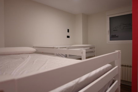 Hostel Trovadores, Burgos, Spain