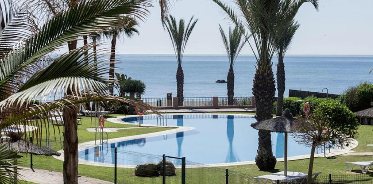 CN-340 Suites, Spain