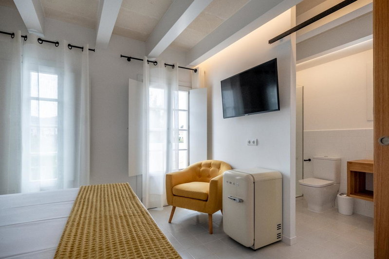 Hotel m - 27, Es Mercadal, Spain