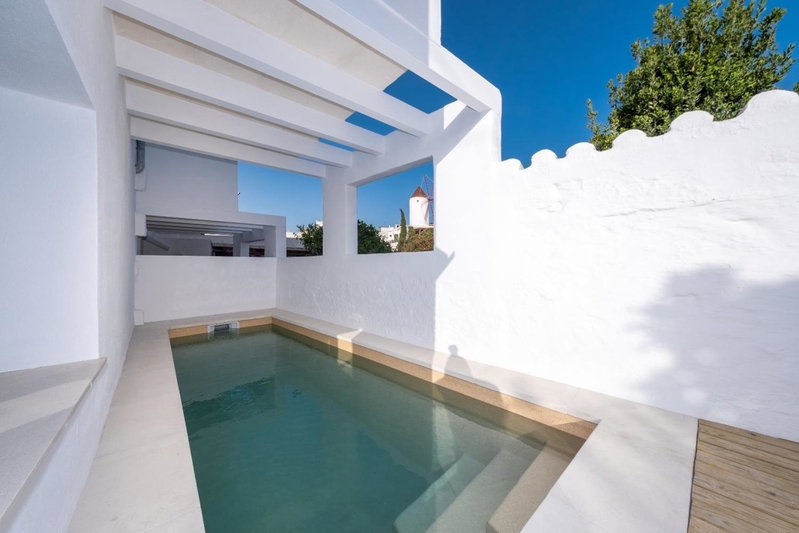 Hotel m - 27, Es Mercadal, Spain