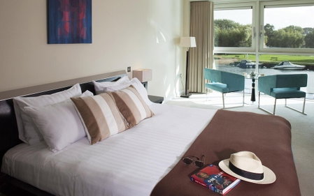 Captains Club Hotel, Christchurch, United Kingdom