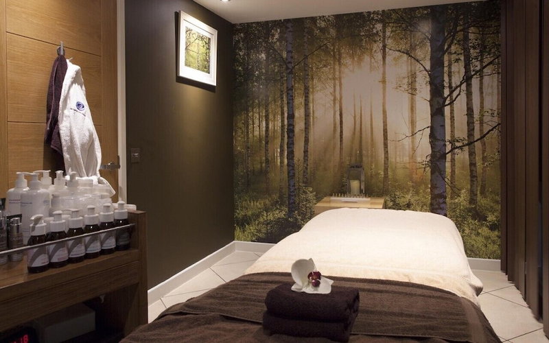 Captains Club Hotel, Christchurch, United Kingdom