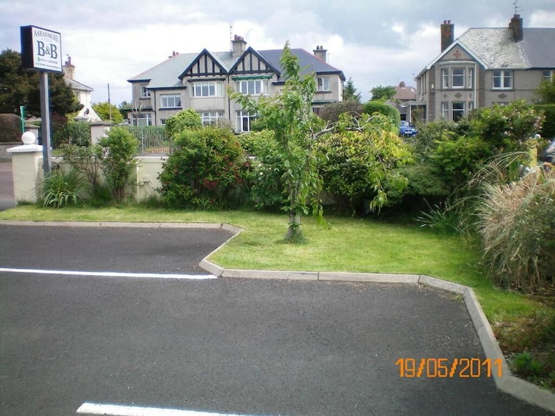Aaranmore Lodge Bed & Breakfast, Portrush, United Kingdom