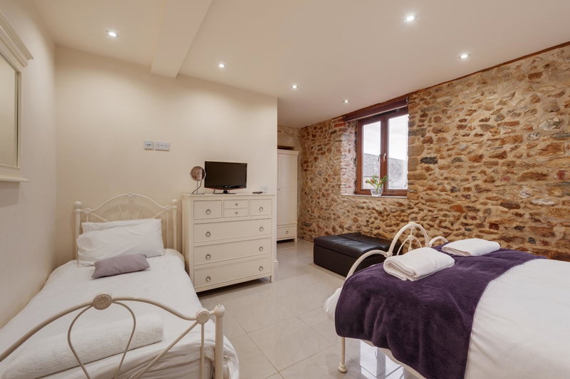 Hills Farm Stays, Kilmington, United Kingdom