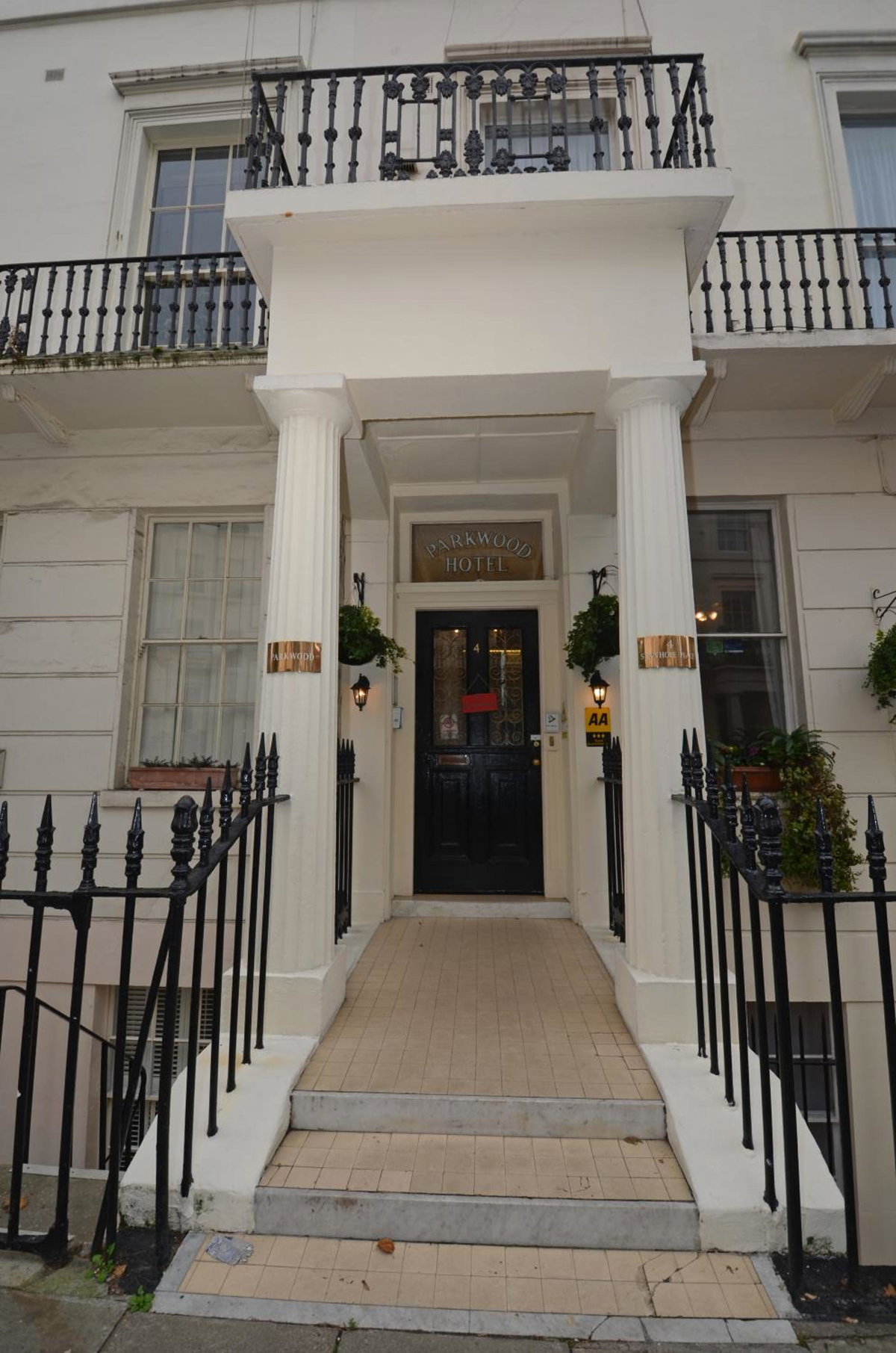 Parkwood Hotel, United Kingdom