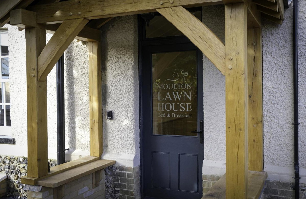 Hotel · Moulton Lawn House B&B, Moulton
