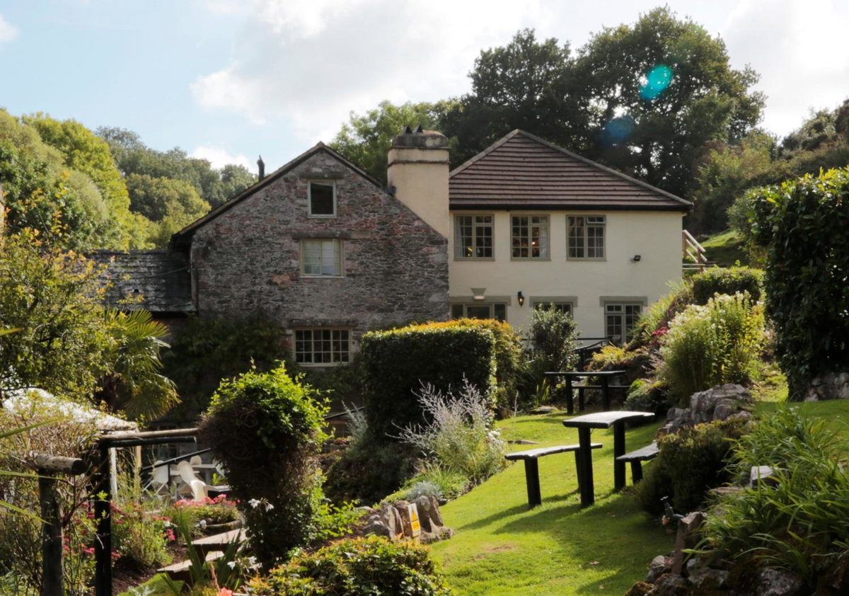 Hotel · Bickley Mill Inn, Newton Abbot