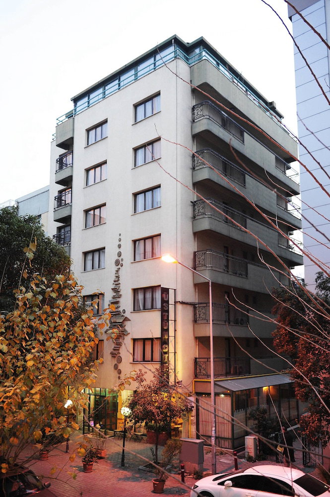 Üstün Otel Alsancak, Turkey