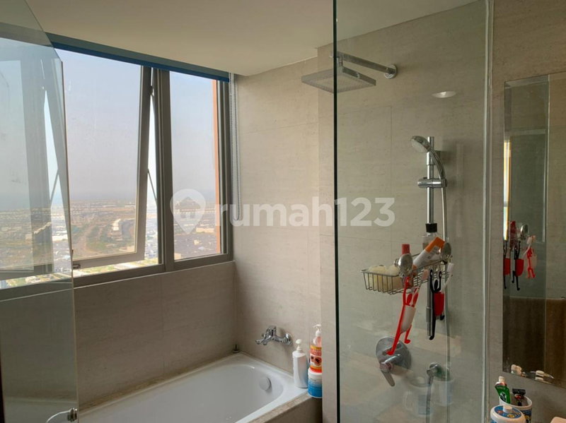 Apartment for rent in Bekasi, Indonesia · Gold Coast Apartments · 3 rooms, 2 baths