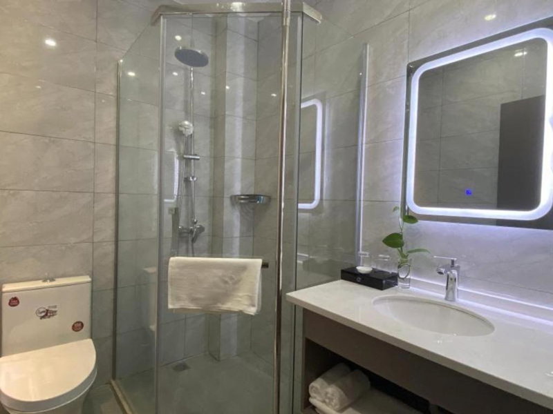 Shell Hotel Yancheng Binhai County Renmin Nan Road, Binhai, China