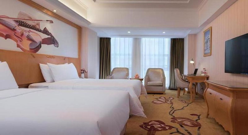 Vienna Hotel Henan Luoyang Jiudu Road Wanda, Luoyang, China