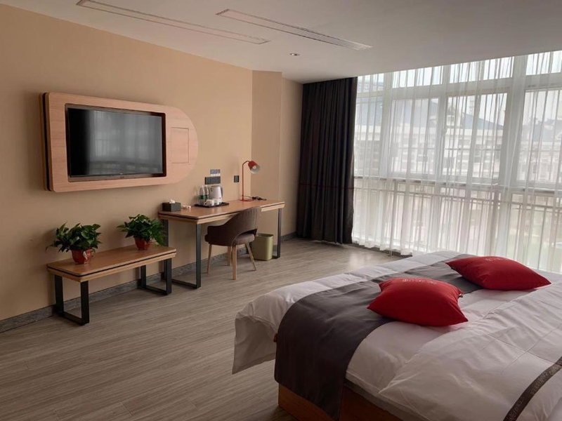 Thank Inn Hotel Shandong Heze Mudan District Bayi Road Pedestrian Street, Zhaolou, China