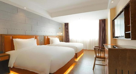 Borrman Hotel Capital Airport Convention & Exhibition Center Auto Market, Tahe, China