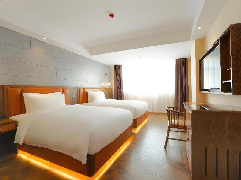 Borrman Hotel Capital Airport Convention & Exhibition Center Auto Market, Tahe, China