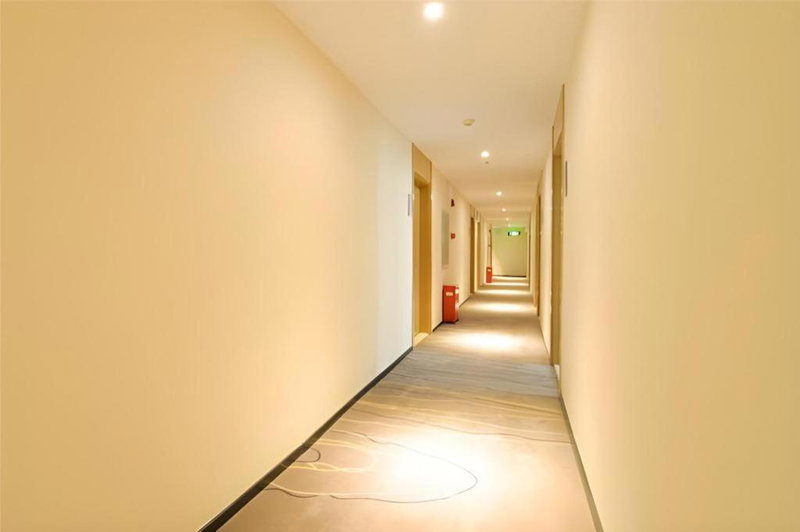 City Comfort Inn Zhuhai Qinglv Middle Road Riyuebei Grand Theater, Zhuhai, China