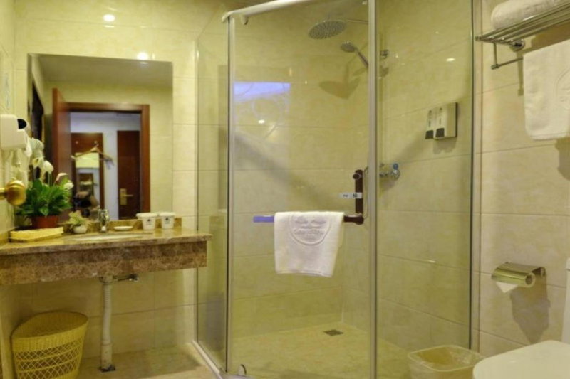 GreenTree Inn Jiangsu Wuxi Xishan DongTing Erquan East Road XinGuang Newly Estate Express Hotel, Wuxi, China