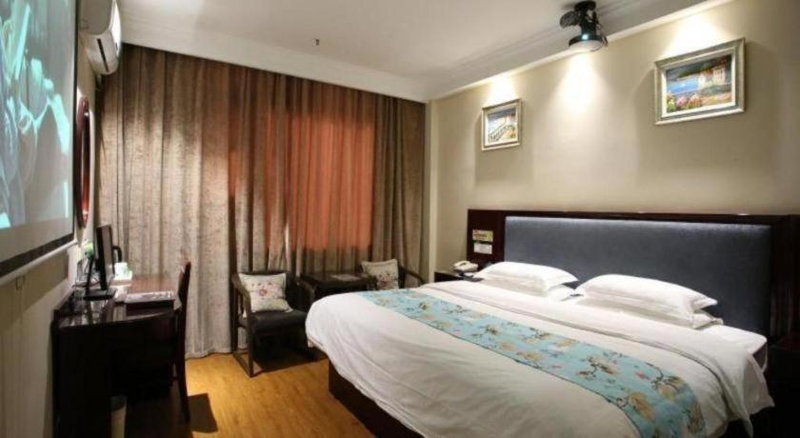 GreenTree Inn Jiangsu Wuxi Xishan DongTing Erquan East Road XinGuang Newly Estate Express Hotel, Wuxi, China