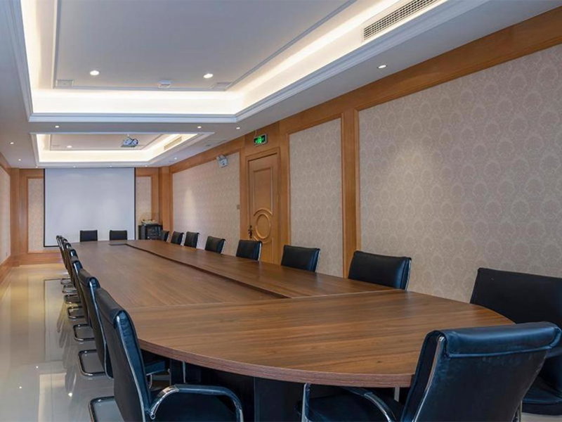Vienna Hotel Zhengzhou Only Henan Movie Town, Zhongmou, China