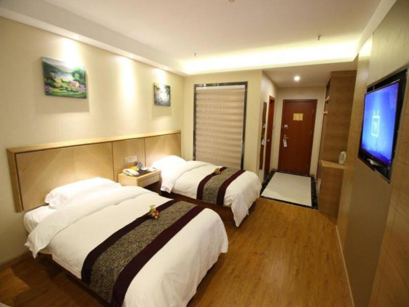 GreenTree Inn Jiangsu Wuxi Huishan High-Speed Rail Qianzhou Chongwen Road Business Hotel, Wuxi, China