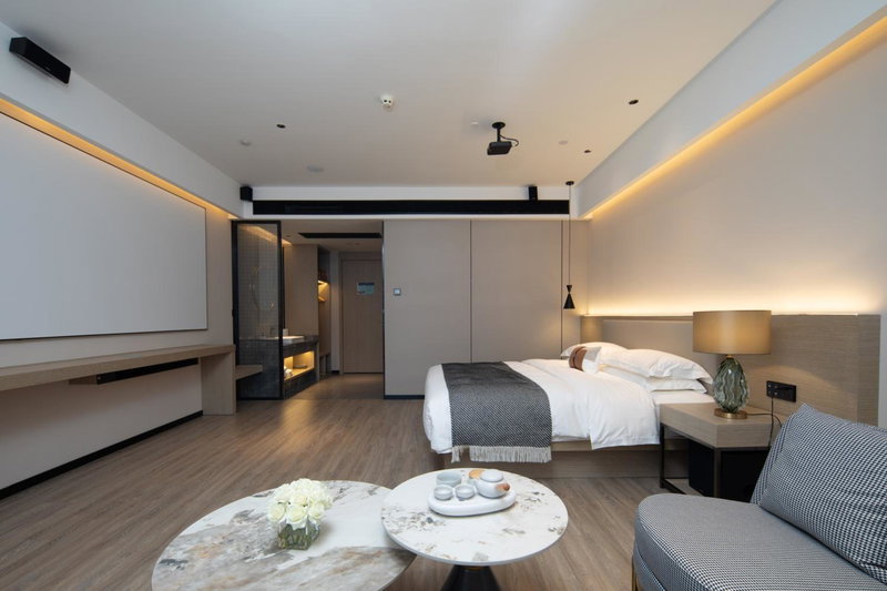 Echarm Hotel Chengmai Old Town Software Park, Bailian, China