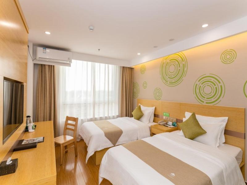 GreenTree Inn Jining Qufu High Speed Railway Station Express Hotel, Jining, China