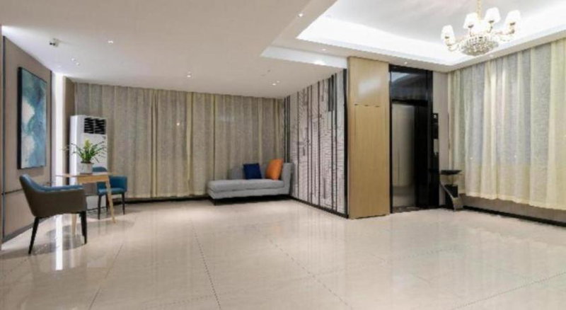 City Comfort Inn Wuhan Jindi Plaza Luojiagang Metro Station, Wuhan, China