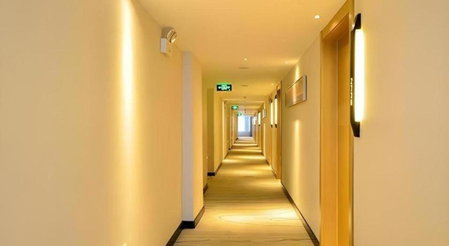 City Comfort Inn Jingzhou Wanda Plaza, Ts'ao-shih, China