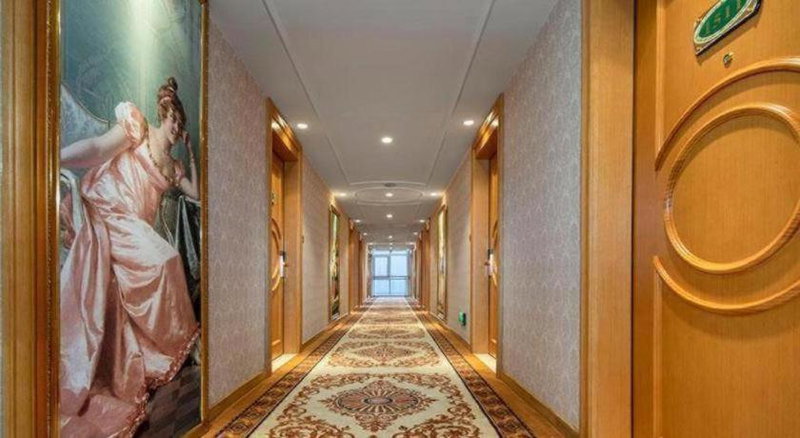 Vienna Hotel Shandong Zibo Yida Plaza, Zibo, China