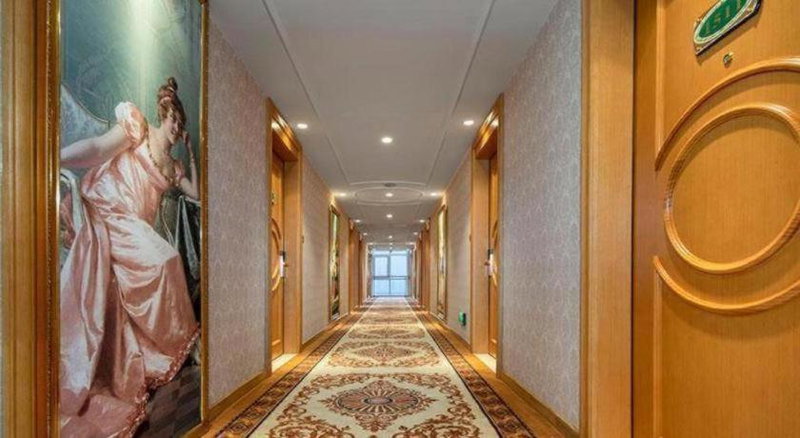 Vienna Hotel Shandong Zibo Yida Plaza, Zibo, China