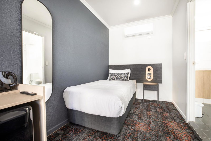Nightcap at Horse & Jockey Hotel Warwick, Warwick, Australia