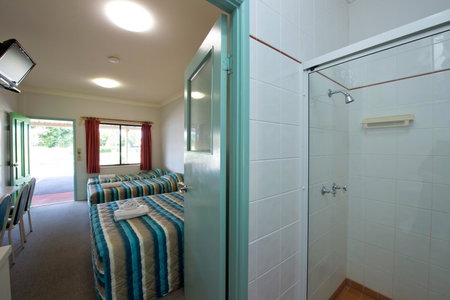 Lamington Hotel Motel - Detached Motel, Maryborough, Australia