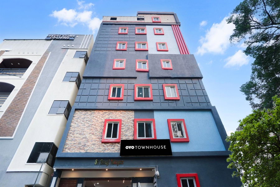Super Townhouse Gachibowli Near Sky View, Kondapur, India