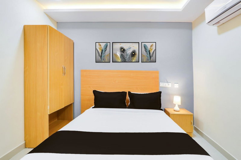 Super Townhouse Gachibowli Near Sky View, Kondapur, India