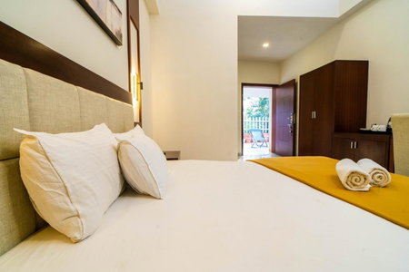 Grande Alpine Hotel, Vagator, India