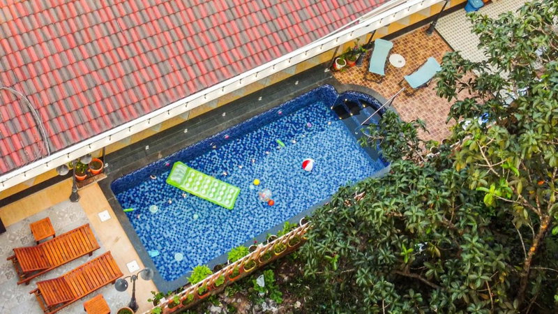 Grande Alpine Hotel, Vagator, India