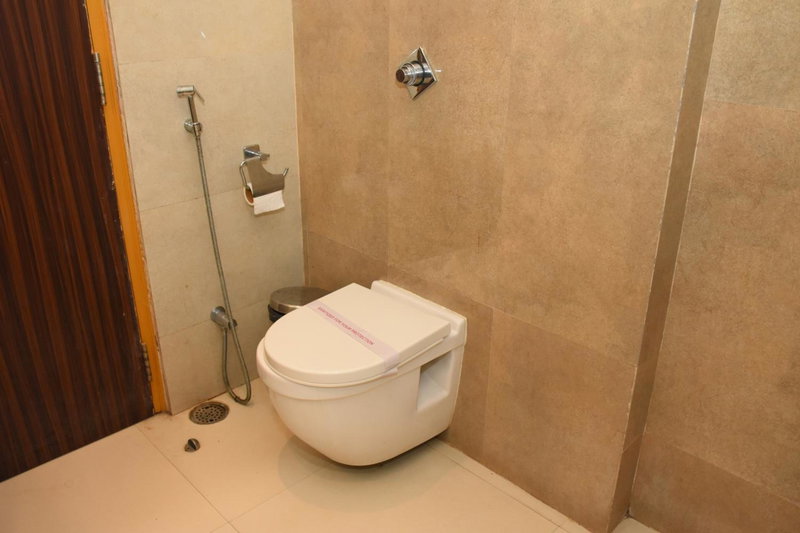 Hotel Gurveer Royal, Lucknow, India
